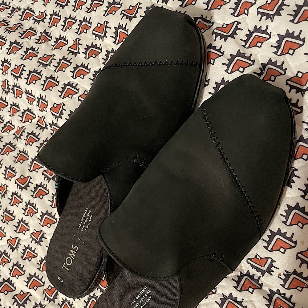 TOMS Nova Leather Wrap Slide